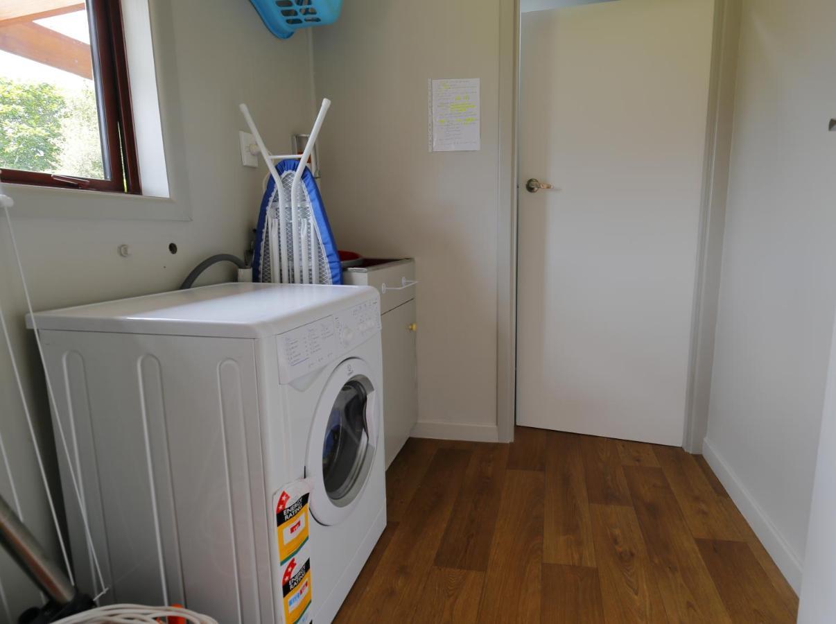 Mokonui Cottage - Te Anau Holiday Home المظهر الخارجي الصورة