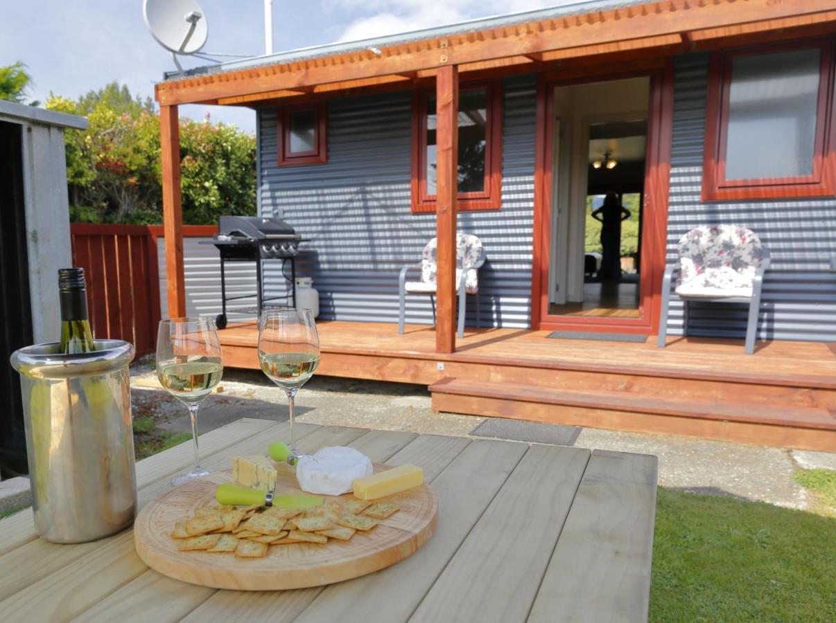 Mokonui Cottage - Te Anau Holiday Home المظهر الخارجي الصورة