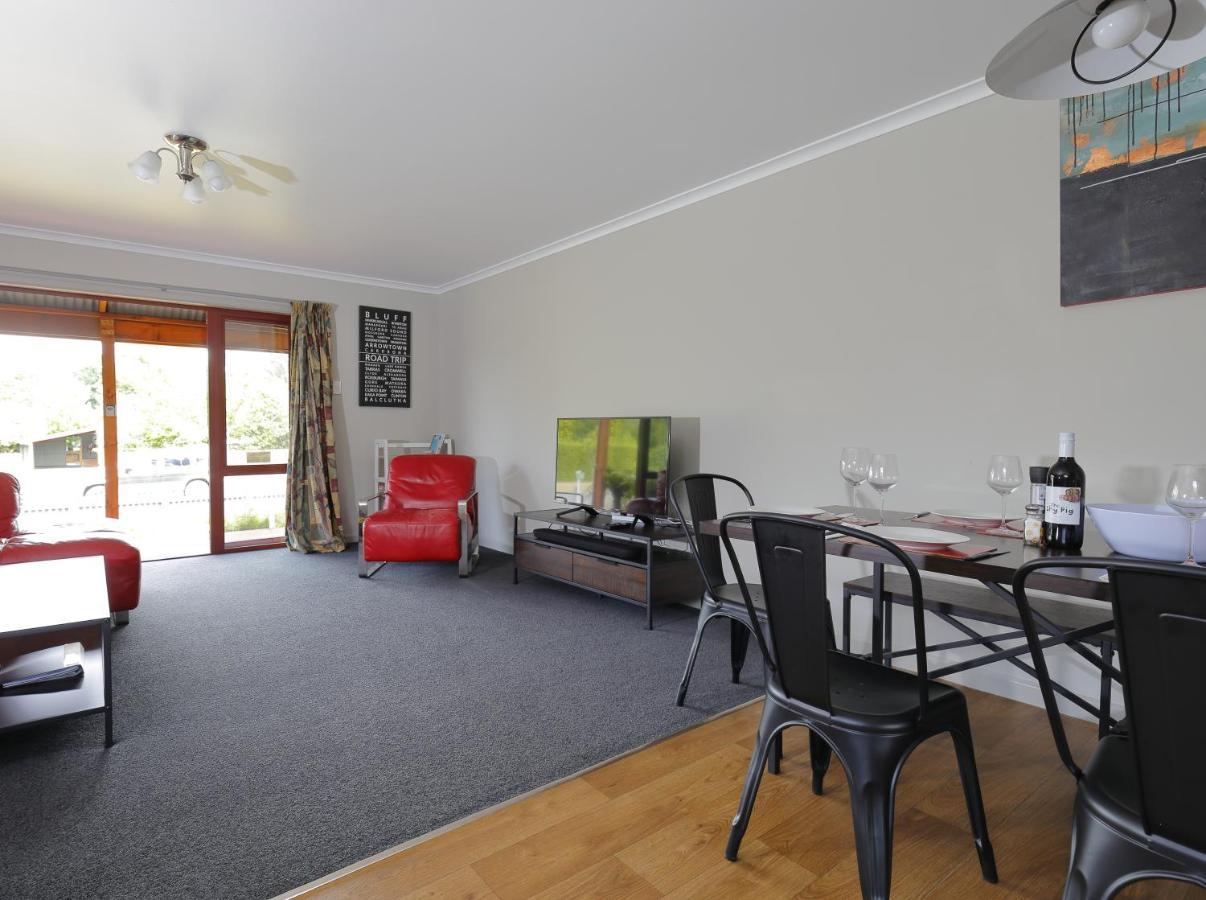 Mokonui Cottage - Te Anau Holiday Home المظهر الخارجي الصورة