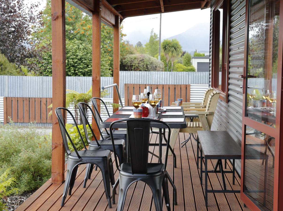 Mokonui Cottage - Te Anau Holiday Home المظهر الخارجي الصورة