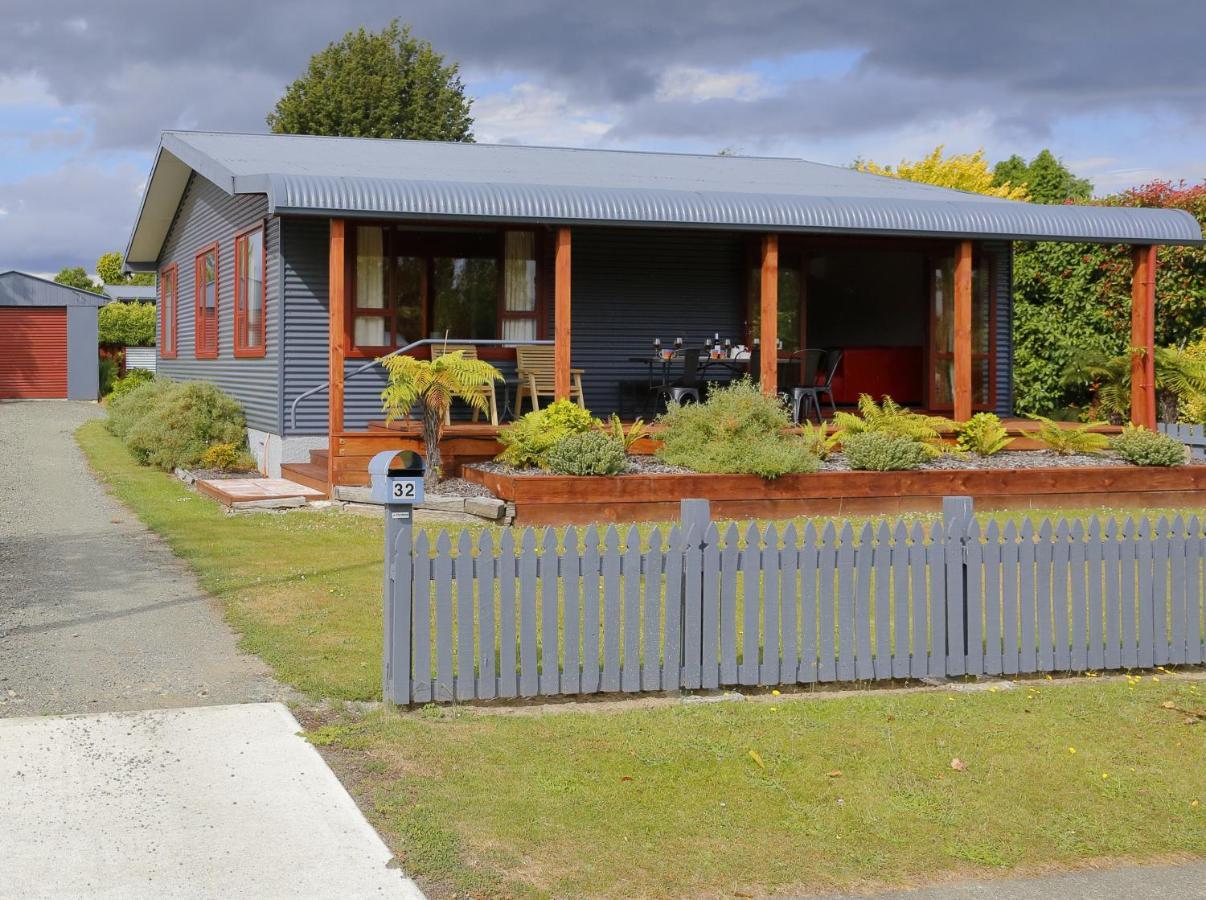 Mokonui Cottage - Te Anau Holiday Home المظهر الخارجي الصورة